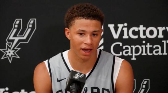 卡特-布萊恩特：人人都想得分，而我想要通過防守贏得出場機(jī)會(huì)